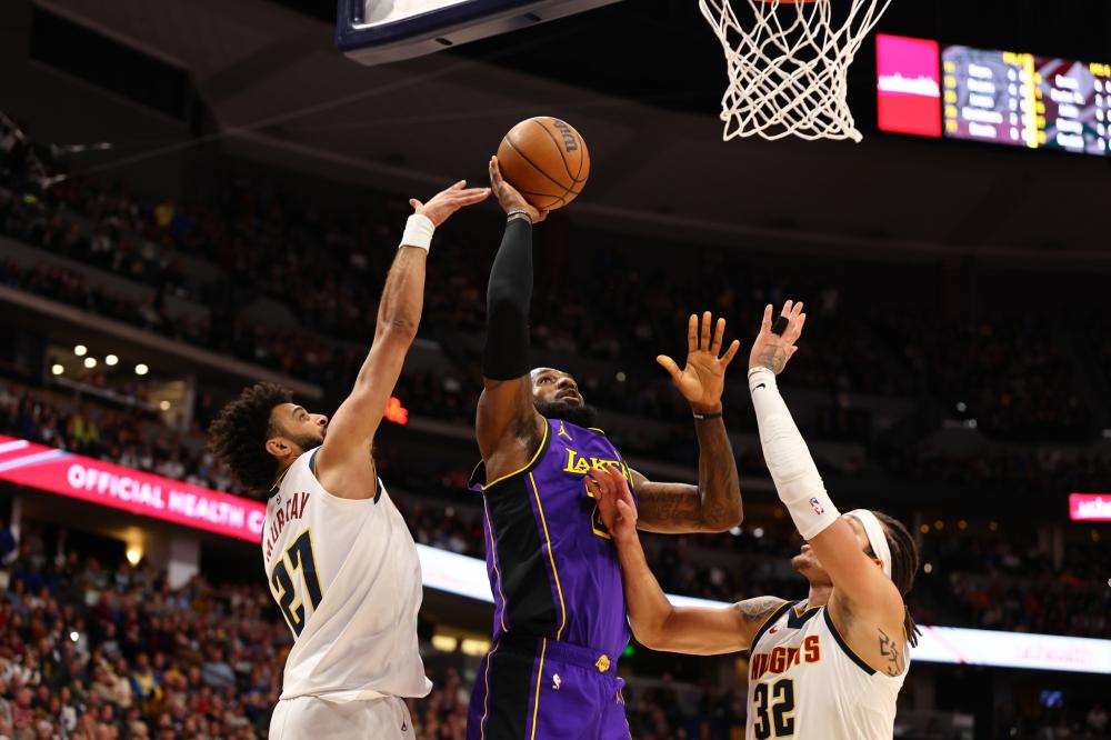 而任意球就 而任意球就