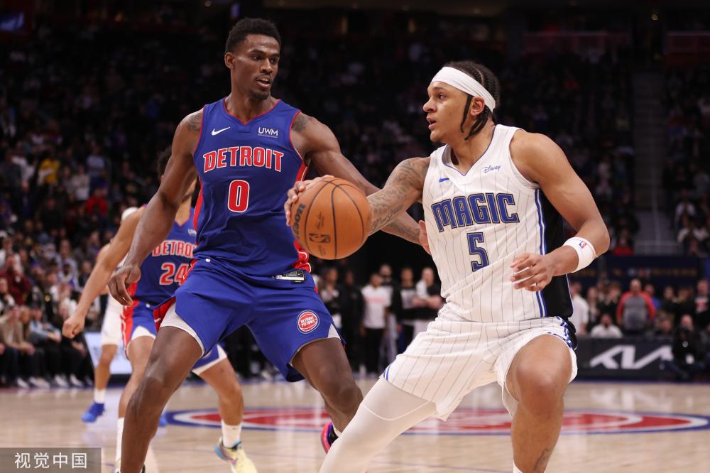 在整个比赛 在整个比赛